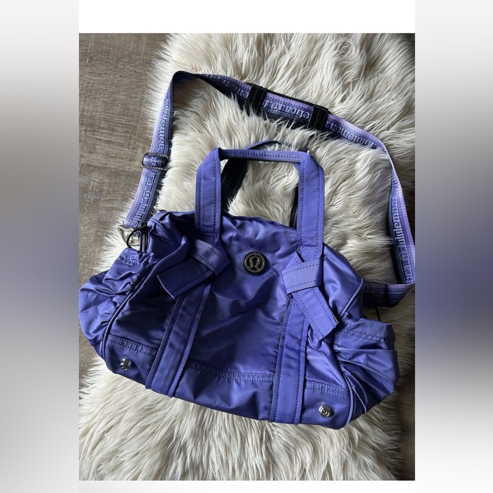 Lululemon DTB Duffel Bag Purple Carry On Gym Travel Weekender Colorful Rare MINT - Picture 11 of 11
